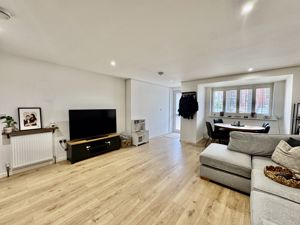 Photo 7- click for photo gallery